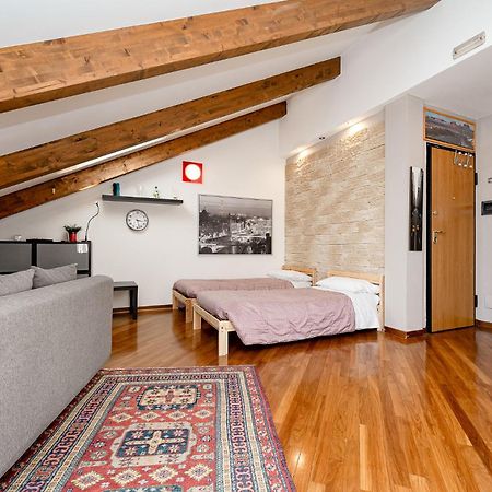 Apartamento Stagabin La Mansarda Panoramica Un Rifugio Di Eleganza E Tranquillita Turín Exterior foto