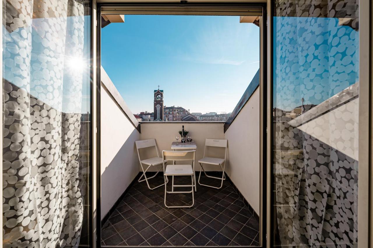 Apartamento Stagabin La Mansarda Panoramica Un Rifugio Di Eleganza E Tranquillita Turín Exterior foto
