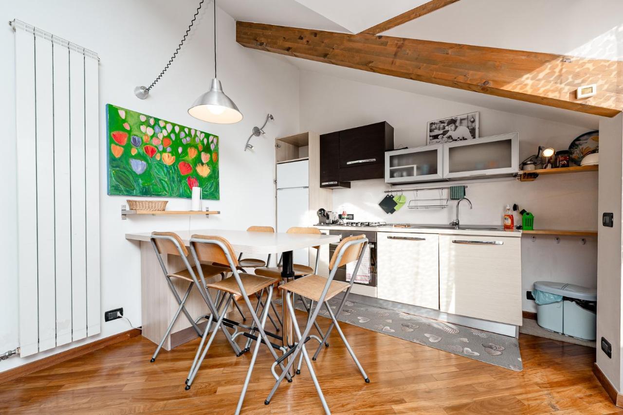 Apartamento Stagabin La Mansarda Panoramica Un Rifugio Di Eleganza E Tranquillita Turín Exterior foto