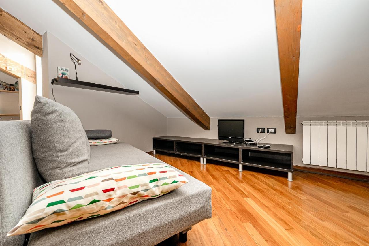 Apartamento Stagabin La Mansarda Panoramica Un Rifugio Di Eleganza E Tranquillita Turín Exterior foto